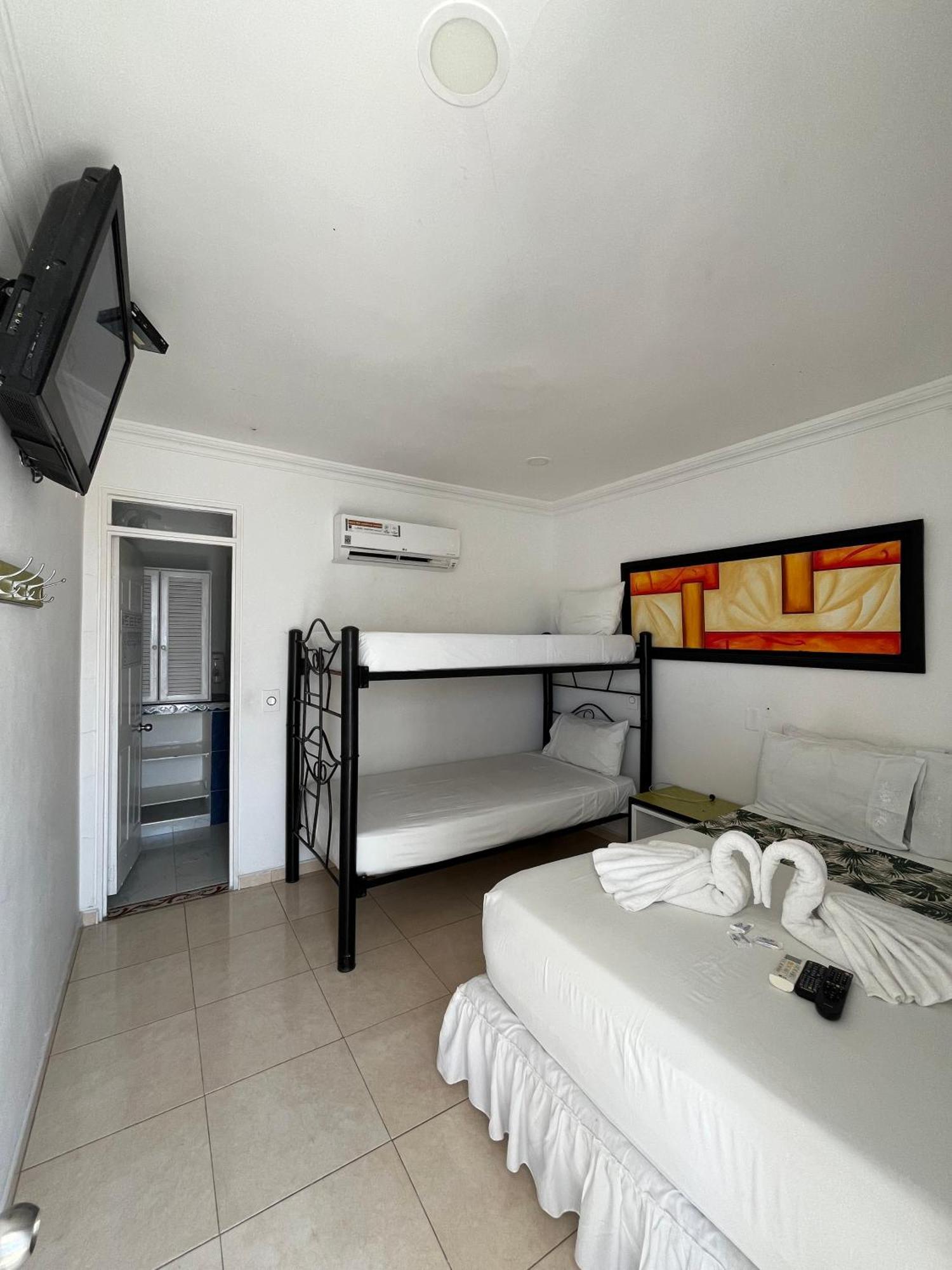 Hotel Zamba Girardot Kültér fotó