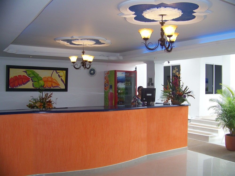 Hotel Zamba Girardot Kültér fotó