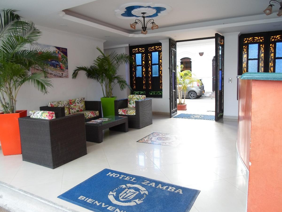 Hotel Zamba Girardot Kültér fotó