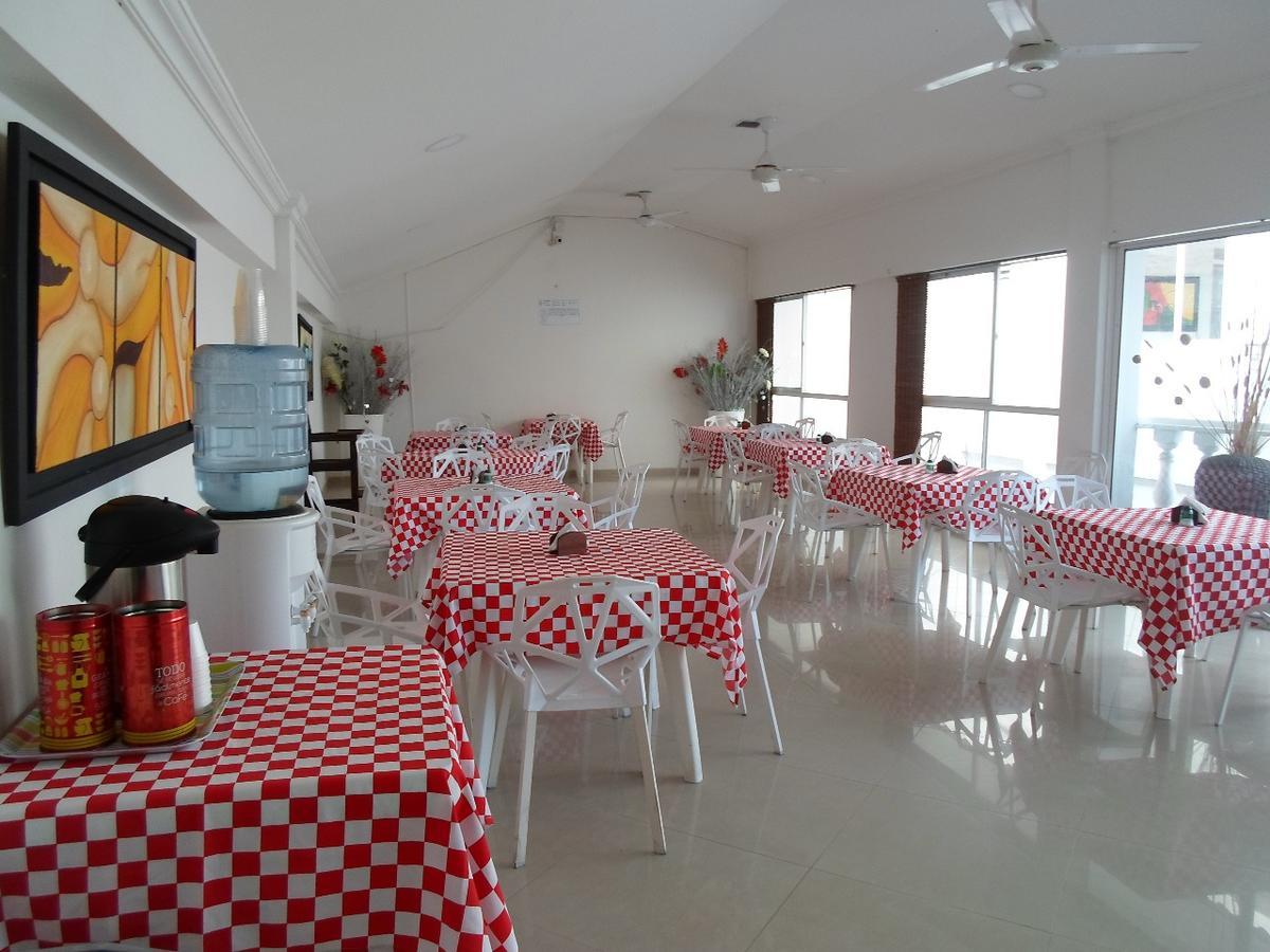 Hotel Zamba Girardot Kültér fotó